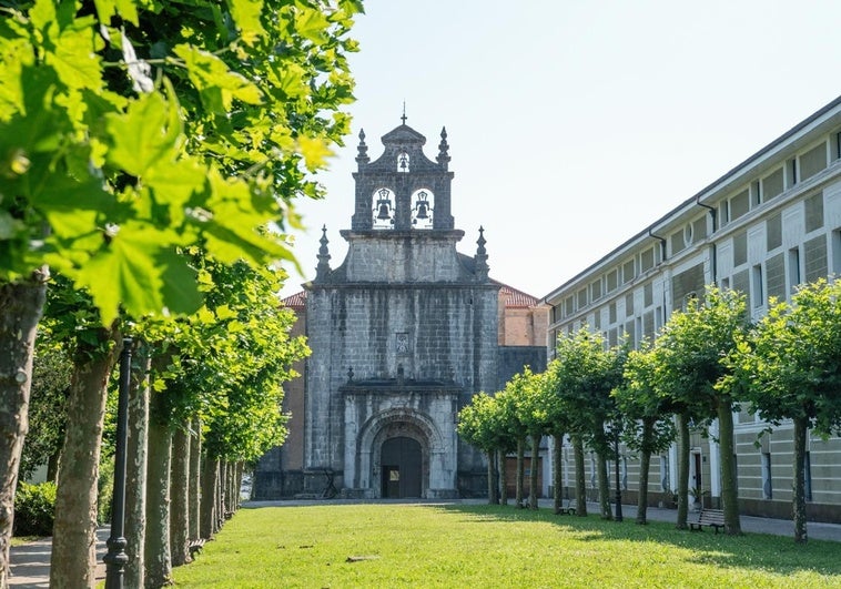 Exterior del Santuario de La Bien Aparecida.