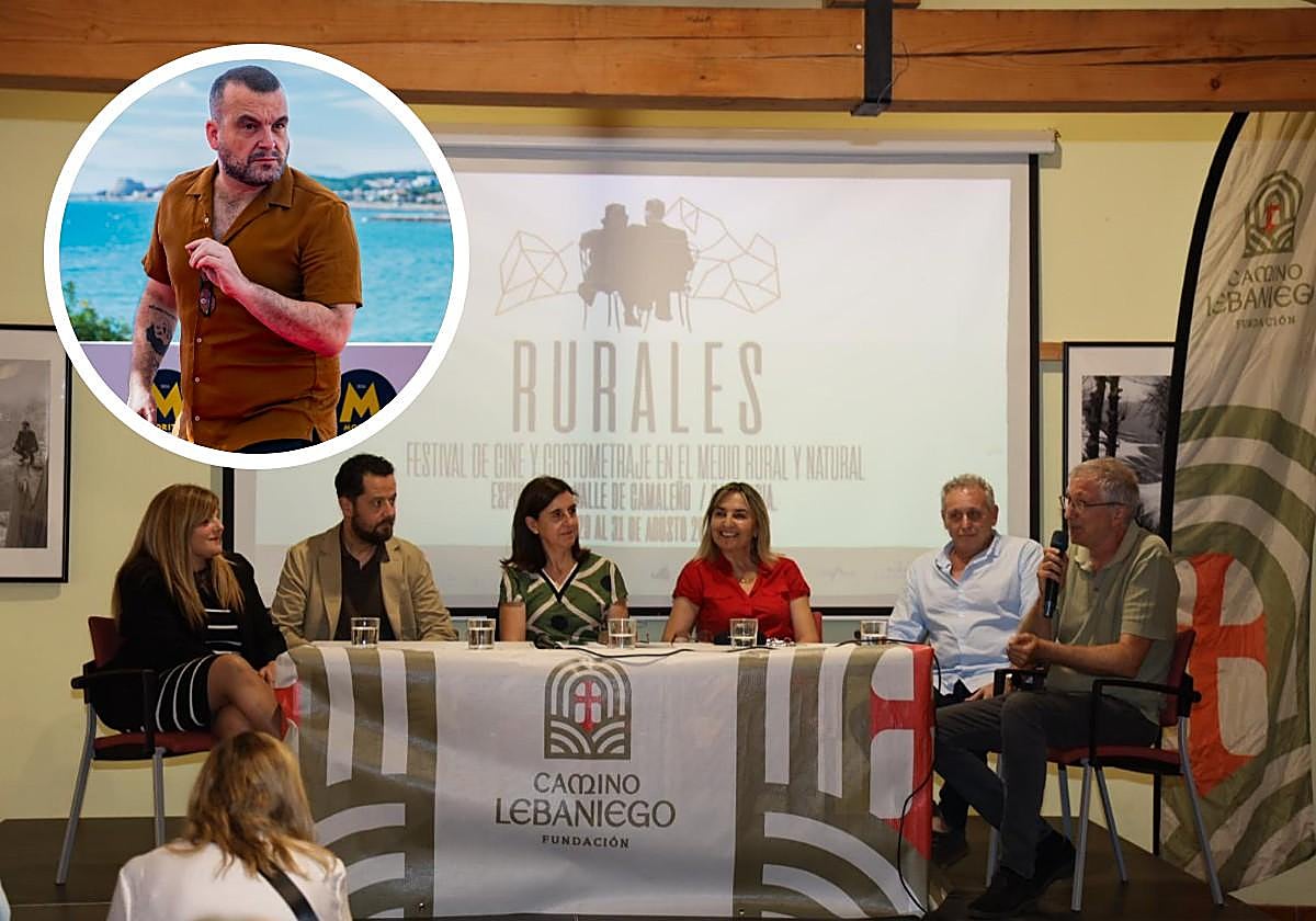 La Sala Multiusos de Camaleño acogió la puesta de largo del certamen y, en detalle, Nacho Vigalondo.