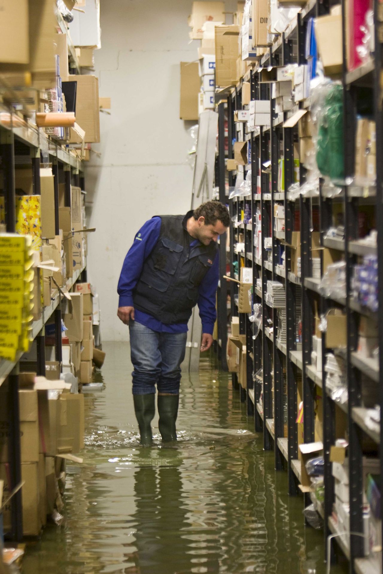 Locales del polígono de Candina completamente inundados en 2008