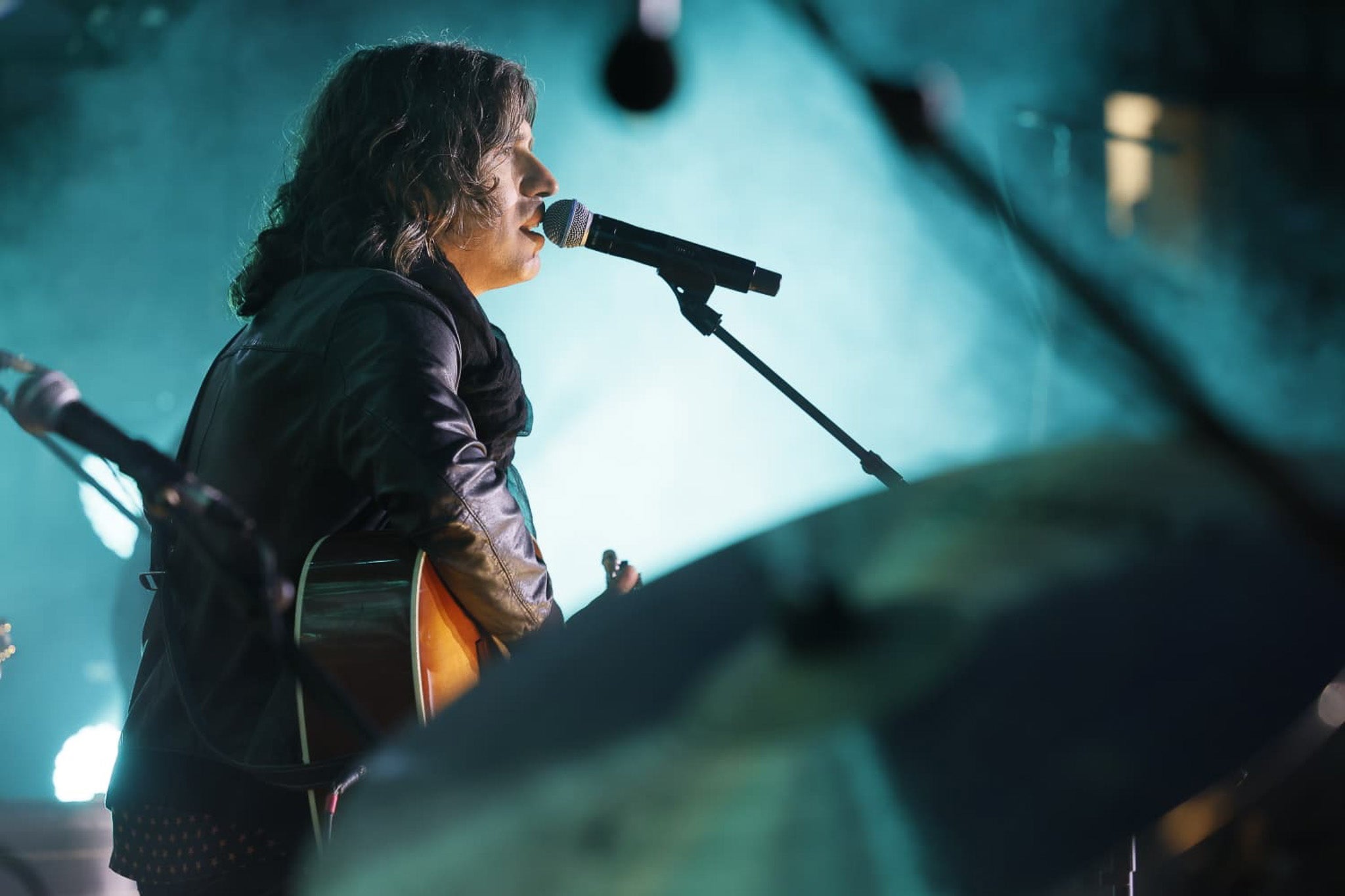 La noche, que es una de las citas «grabadas a fuego» este año para el cantante porque vuelve a tocar entre sus montañas, es más especial aún porque Rulo celebra este 22 de agosto su cumpleaños.