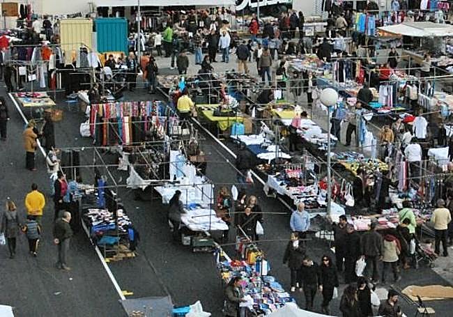 Imagen de archivo del mercadillo de Cartes