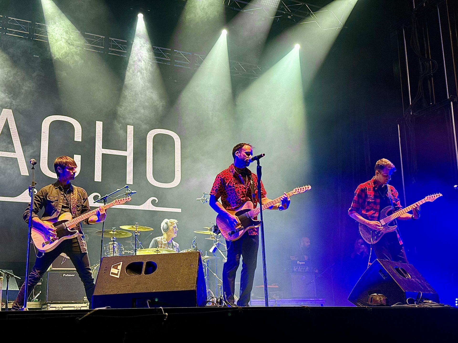 El grupo local interpretó temas dedicados a Colindres.