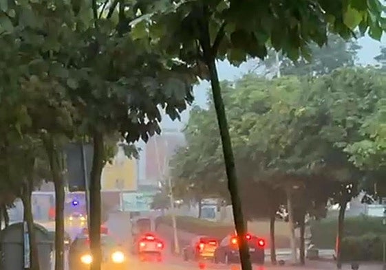 «Vimos como se inundaba poco a poco la calle del hospital Valdecilla»