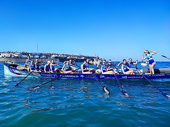 Astillero celebra el triunfo en su tanda en Ondárroa y la permanencia en la Liga Euskotren.