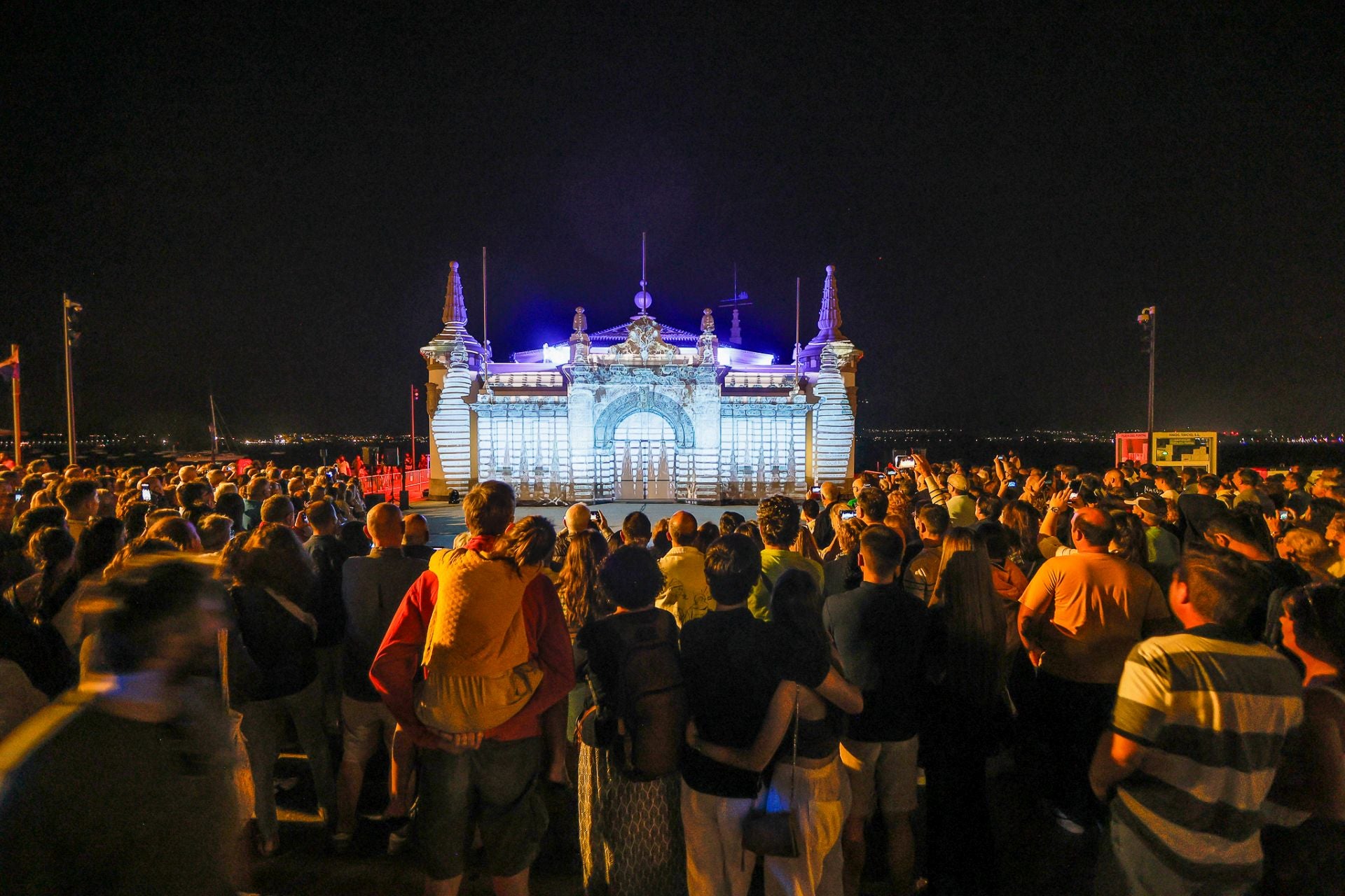 Las fotos del espectáculo de luces del Palacete