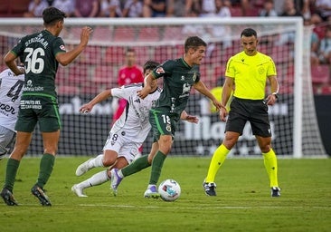 A un solo gol del liderato