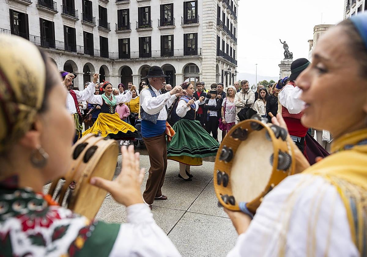 Los Coros y Danzas de Santander el año pasado