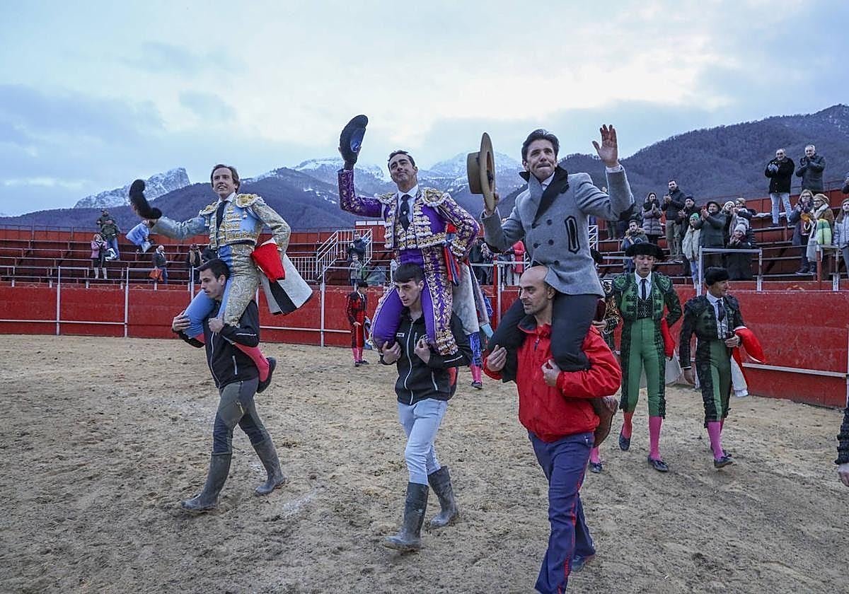 Los toreros participantes en la última edición del festejo, que tuvo lugar en marzo del año pasado.