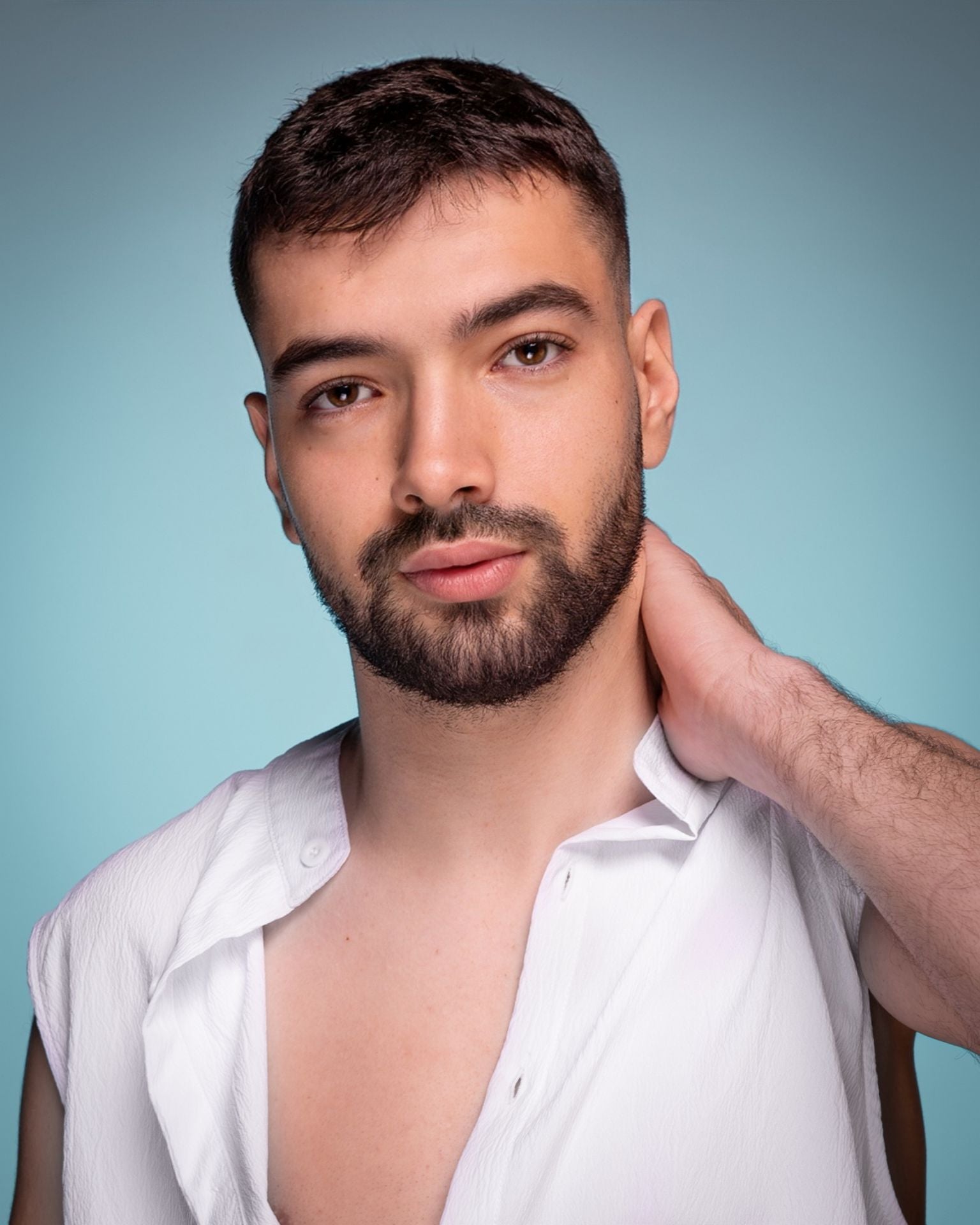 Nico García, de 24 años, será el candidato de Piélagos en la gala del Teatro-Cine Vimenor. Mide 1,82, trabaja como agente inmobiliario y estudió un Grado Medio en Sistemas Microinformáticos.