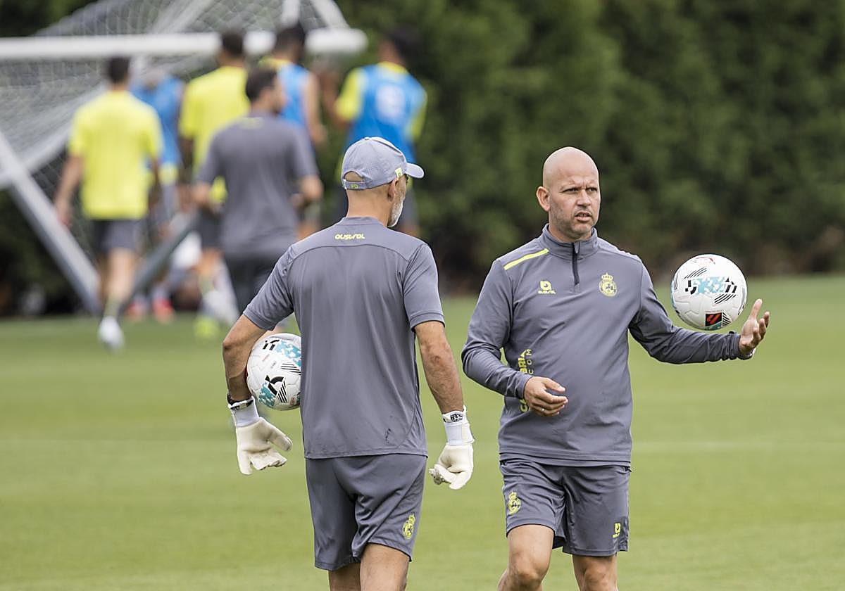 José Alberto, junto a Pedro Dorronsoro, en una sesión en La Albericia.