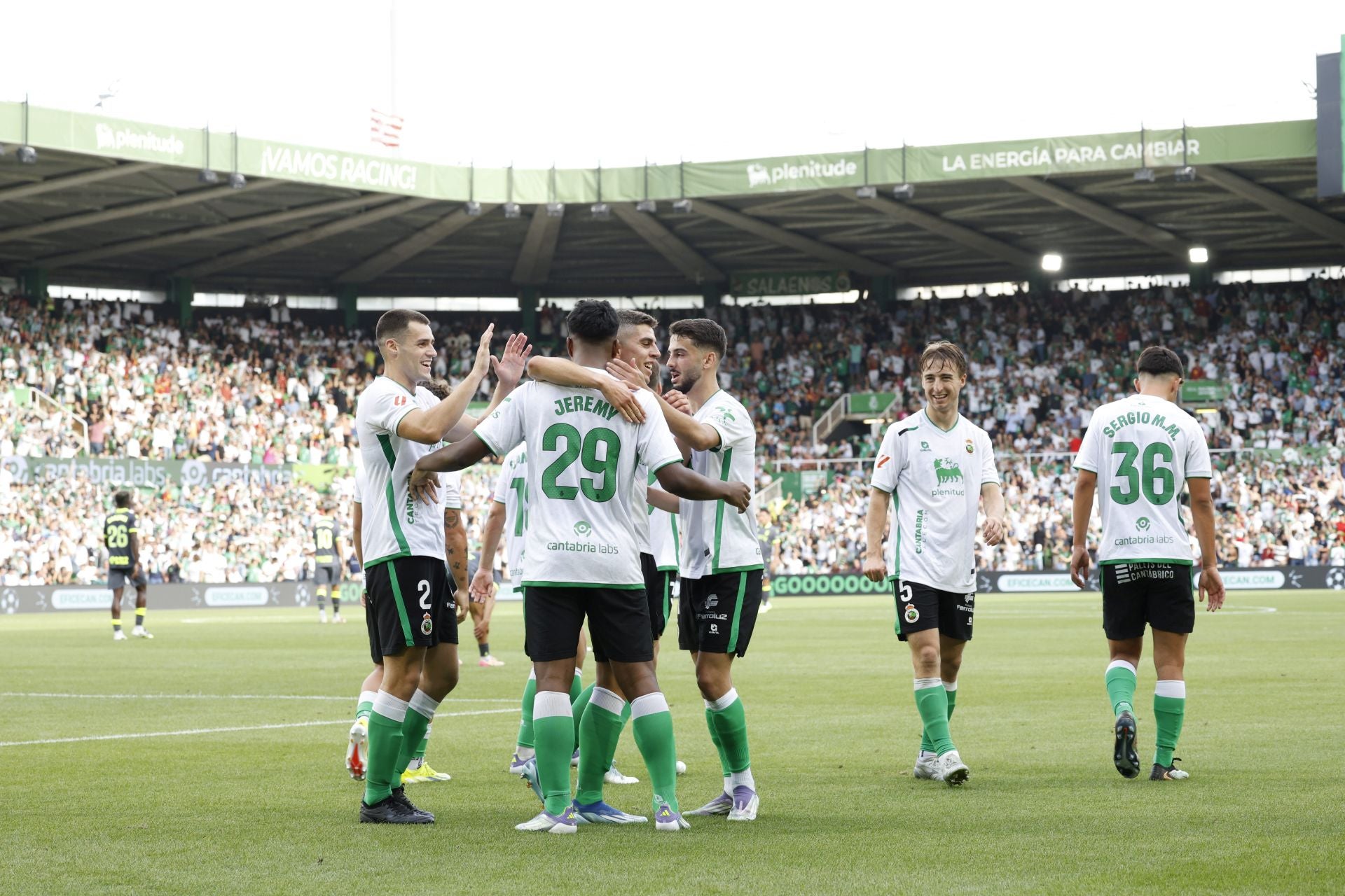El Racing celebra su victoria