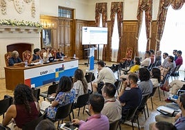 Jornada inaugural de los II Encuentros Doctorales de la UIMP, celebrados la pasada semana en el hall real del Palacio de La Magdalena.