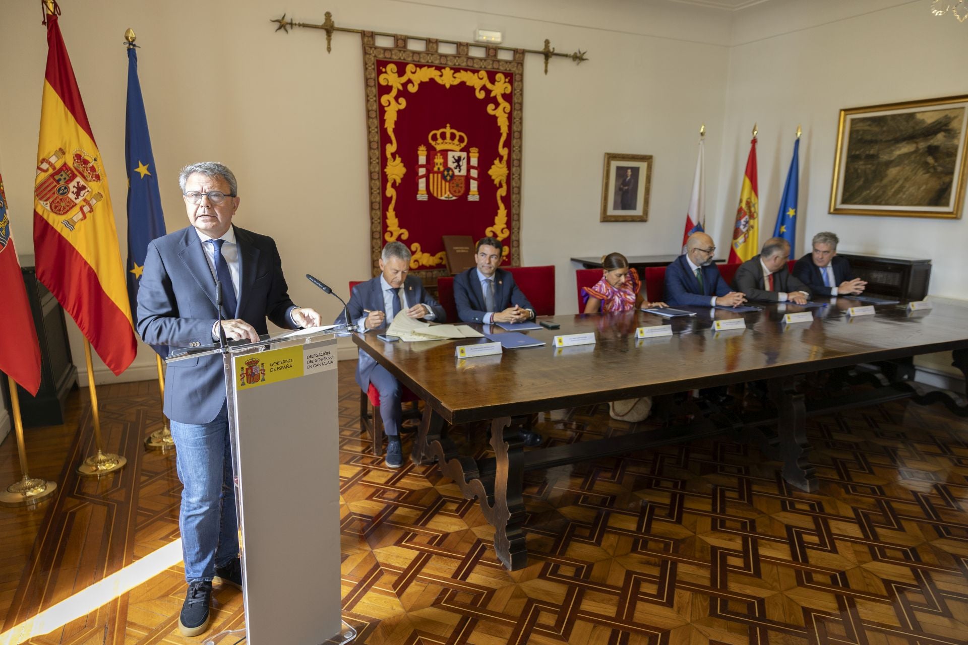 El secretario de Estado de Transportes, José Antonio Santano