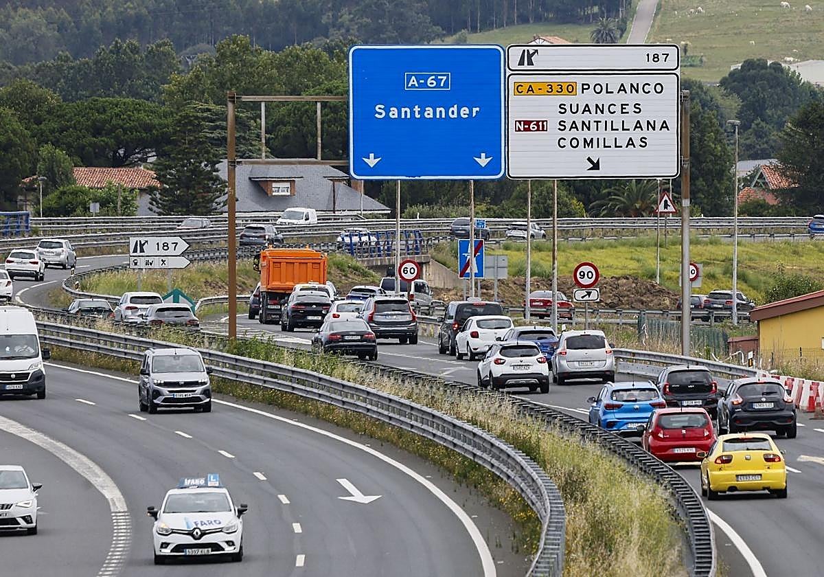 Atasco este verano en la Autovía de la Meseta (A-67) a la altura de Polanco.