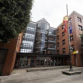 El Instituto Social de la Marina, en la calle Sotileza del Barrio Pesquero.