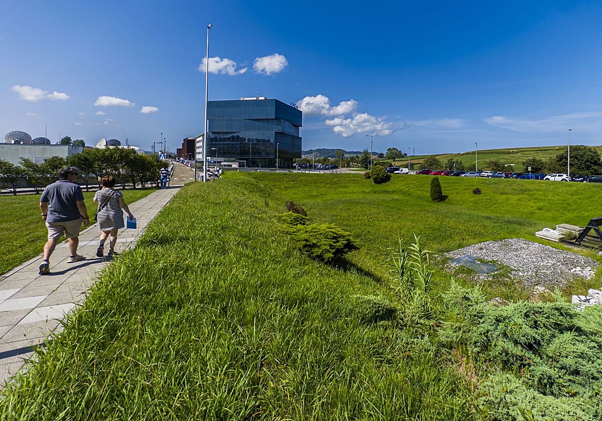 La Universidad Europea del Atlántico ocupará dos nuevas parcelas en el Parque Científico y Tecnológico