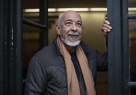 El escritor cubano Leonardo Padura acaba de publicar su nueva novela.