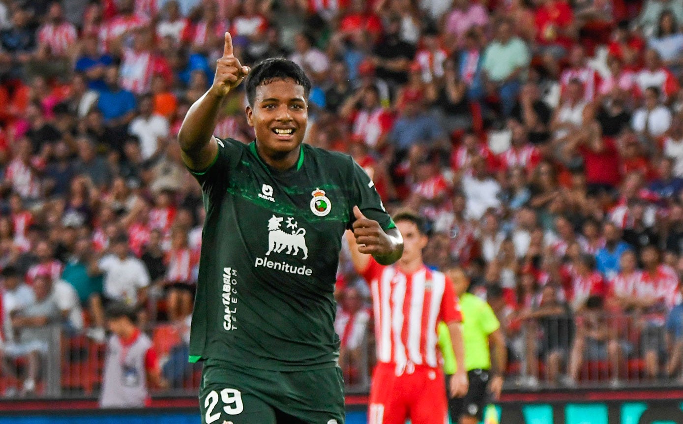 Jeremy celebra uno de sus dos tantos.