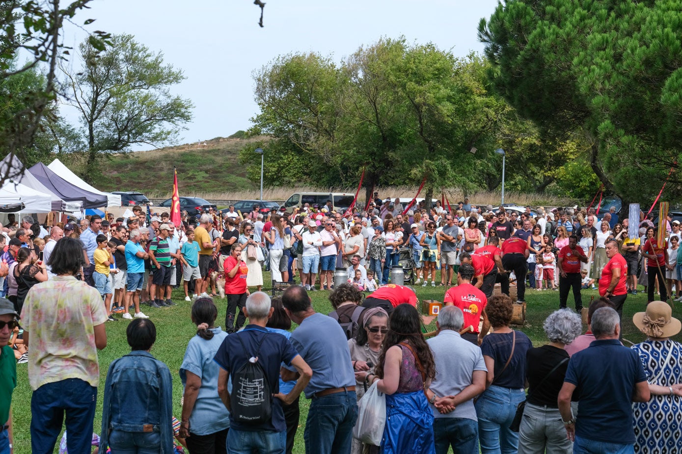 Exhibición de corte de troncos. 