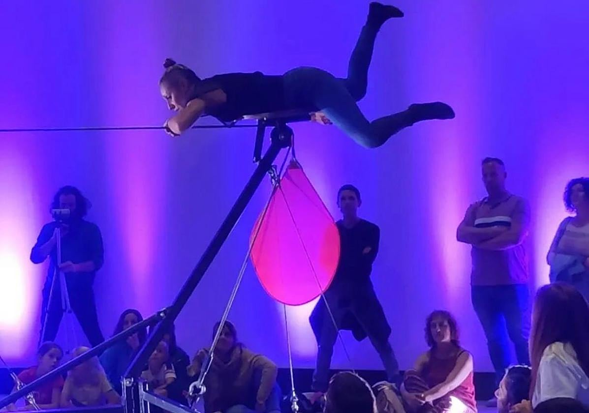 Constelaciones se inaugura hoy en Unquera con el montaje 'Multiperspectivas#3', de Paula Quintas Caí.