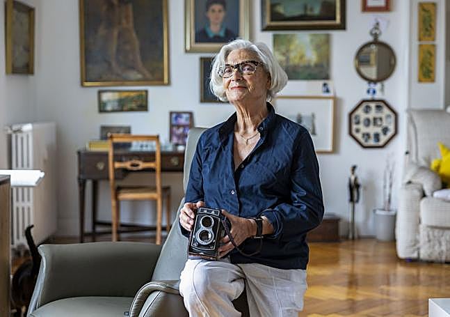 María José Gutiérrez, apasionada de la foto, en su domicilio.