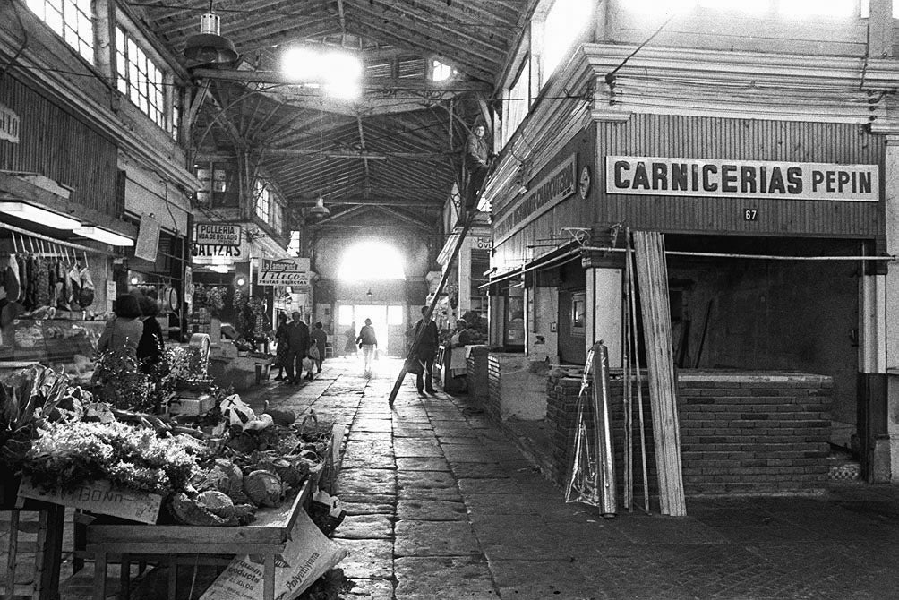 El Mercado nació como una plaza de abastos pero su concepto se ha ido transformando hasta hoy, que es un espacio gastronómico. 