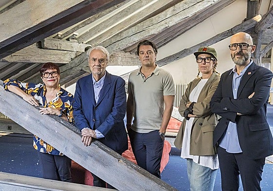 Adela Mac Swiney, Manuel Gutiérrez Aragón, Cristóbal García, Meri Ingelmo y Víctor Lamadrid.