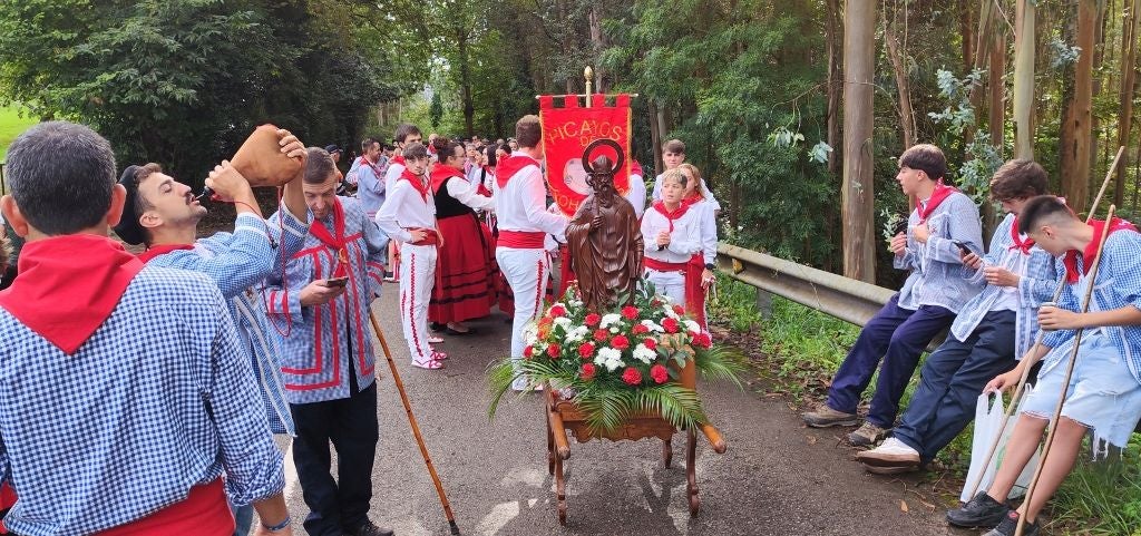 Una imprescindible en la marcha, la bota de vino