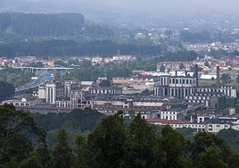 Vista general del complejo industrial de Sniace, el pasado mes de junio.