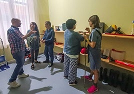 El concejal Ruiz Salmón, en la Objetoteca, el día de la presentación del servicio a los vecinos.