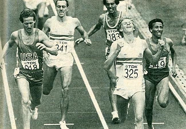 José Manuel Abascal, con el dorsal 183, en el primer Campeonato del Mundo de Atletismo en Helsinki en 1983.