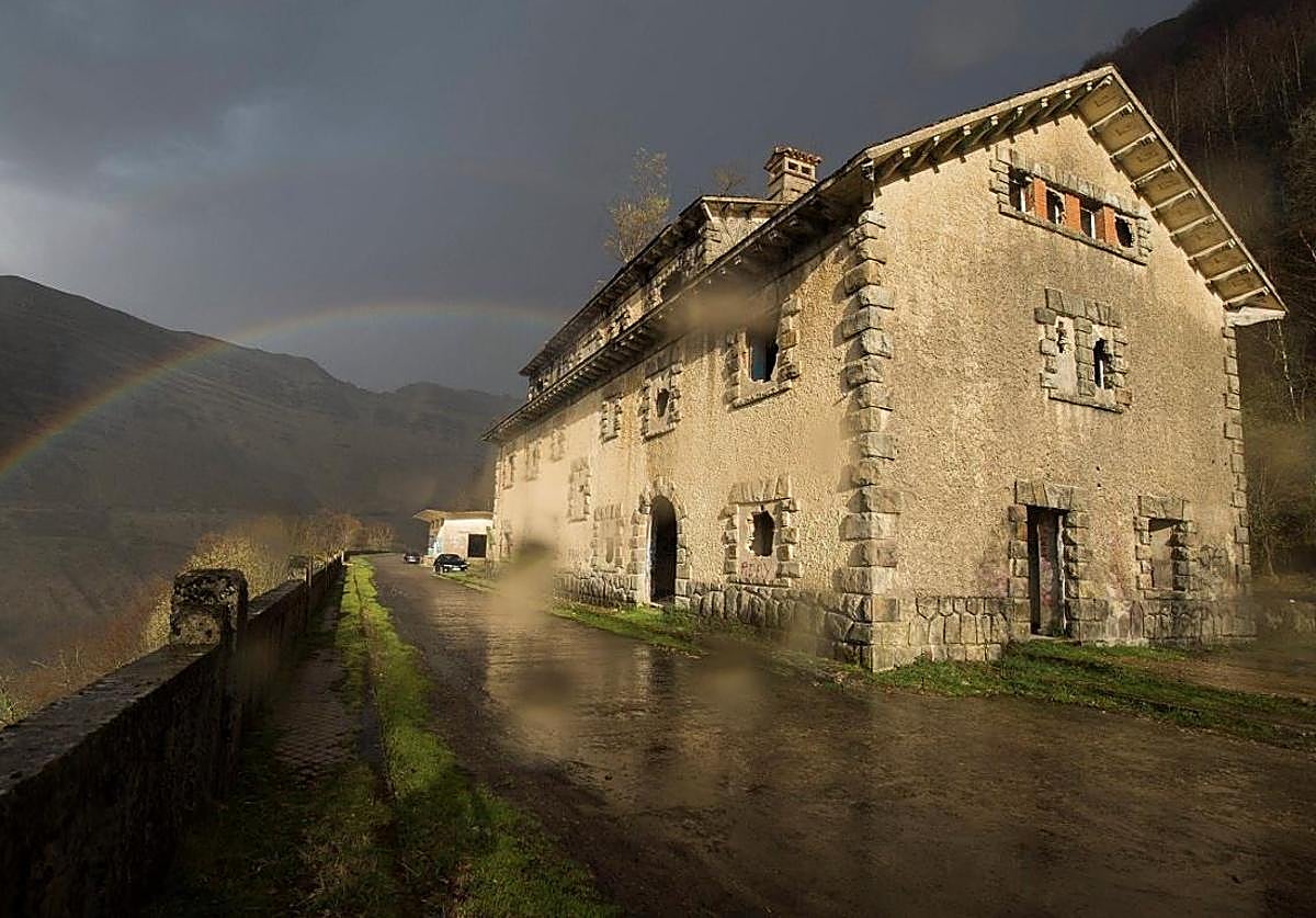 Estación de Yera en La Engaña.