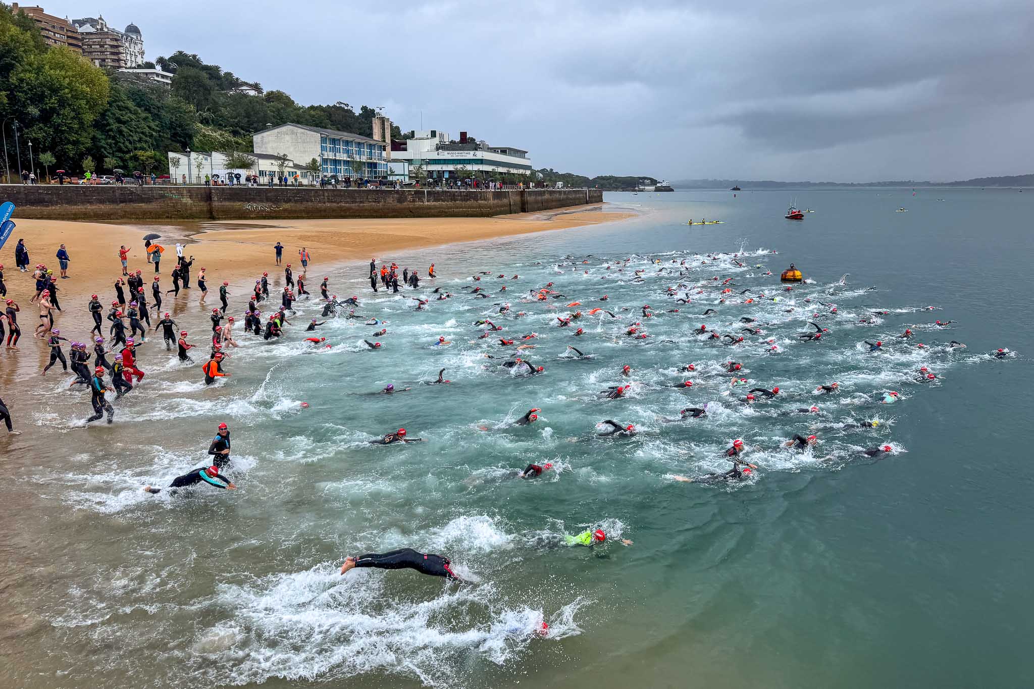 Salida al agua junto a La Fenómeno.