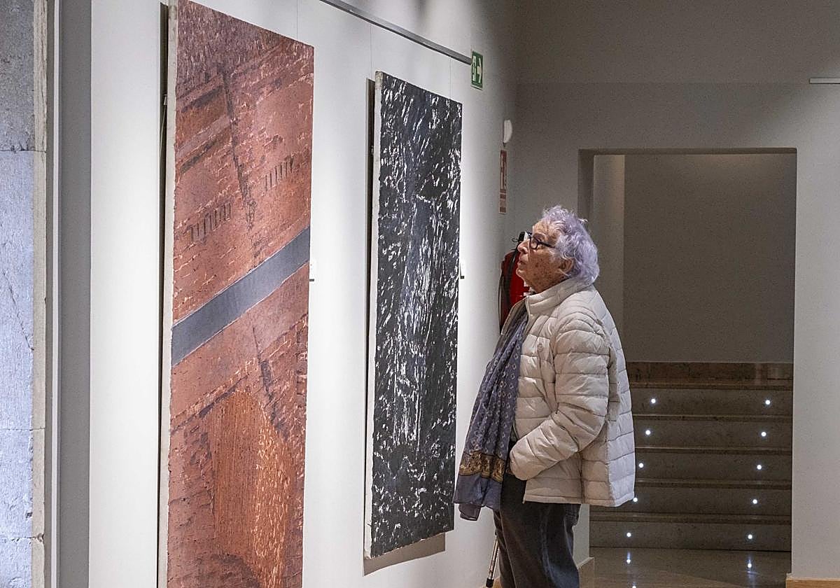 El Espolón de Comillas ya acogió la obra de Agustín de Celis.