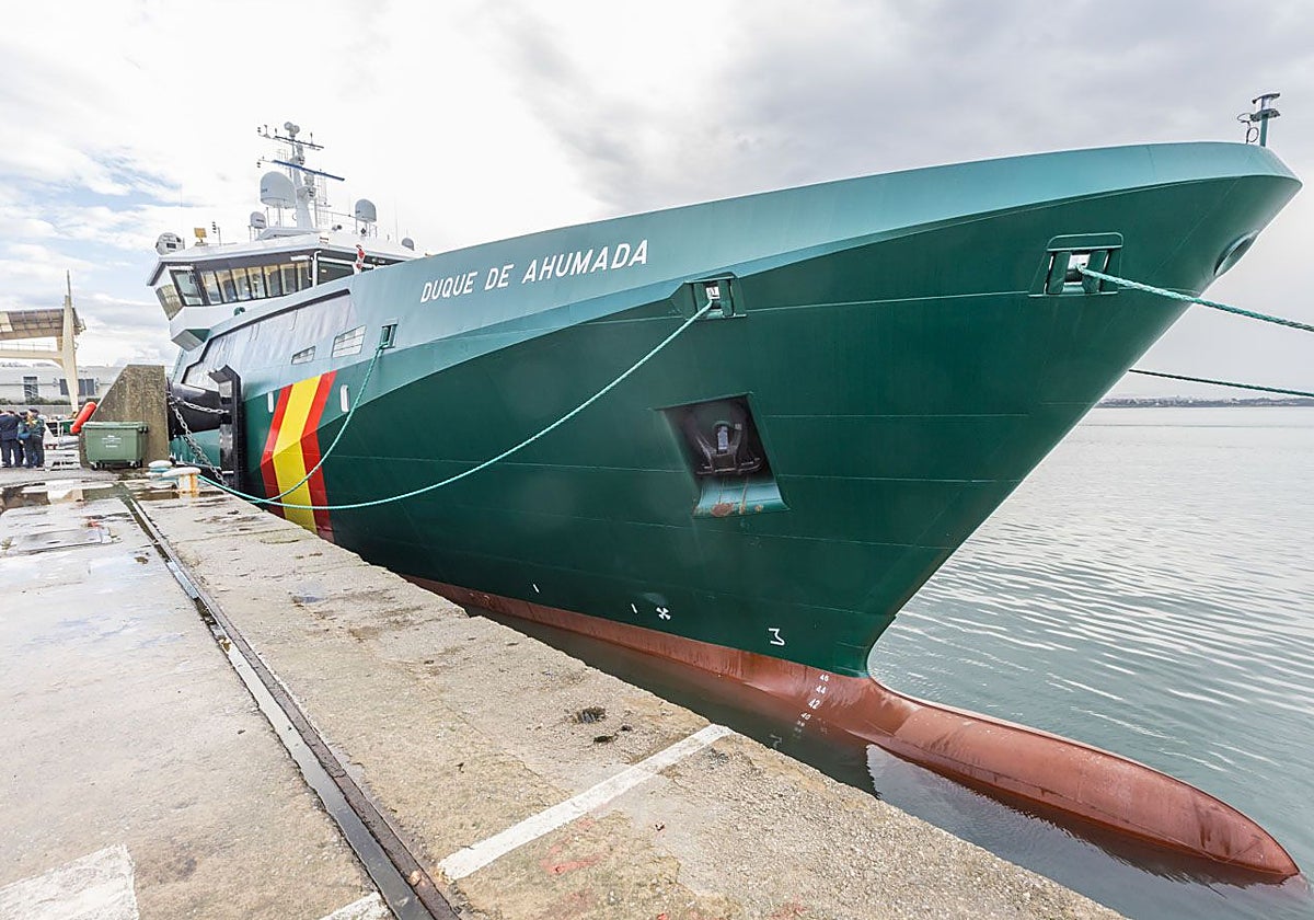 El Duque de Ahumada permanece en el muelle Almirante.