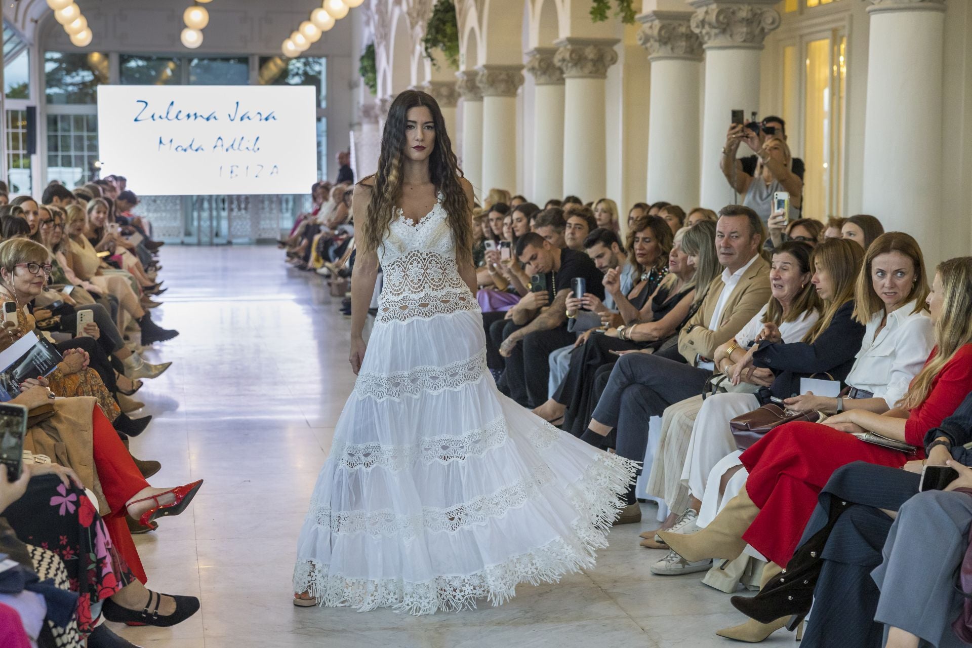 Paula Díaz, en el desfile de Zulema Jara.