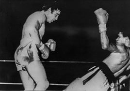 En pleno combate frente al panameño Rafael Ortega.