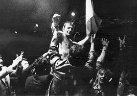 Imagen del momento en que se proclamó campeón del mundo en 1977