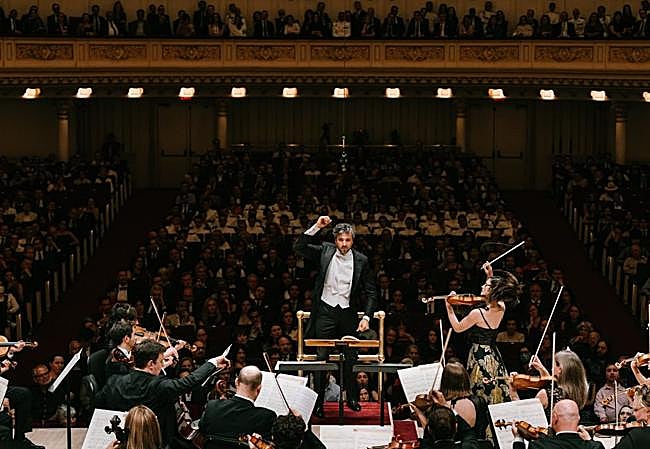David Afkham, durante una representación.