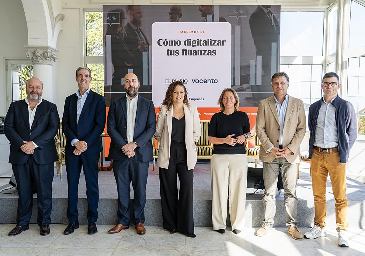 César Goya, Carlos Augusto Carrasco, Carlos Besoy, Verónica Román, Natalia de Santiago, Raúl Uría y Javier San Juan.