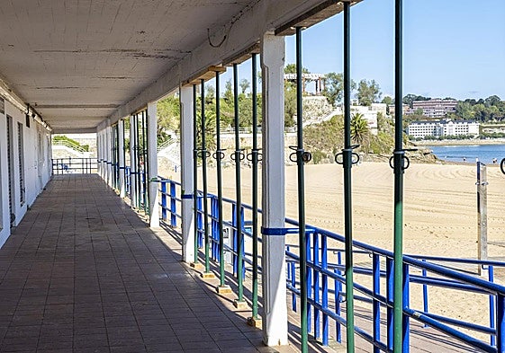 Los bajos del Rhin, apuntalados este verano debido a problemas estructurales y grietas.