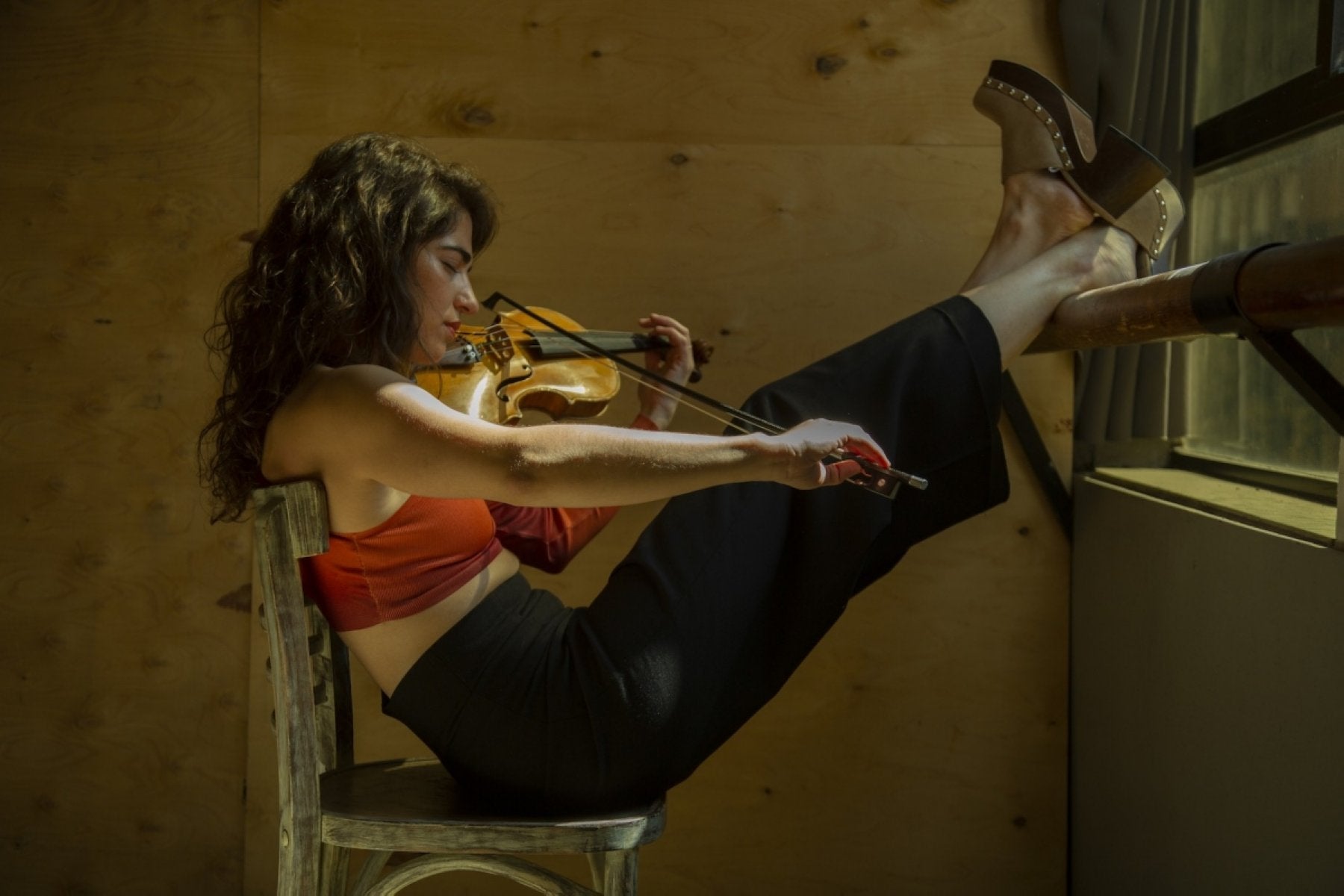 La cantautora Violeta Veinte ofrecerá un concierto el sábado en sesión vermú.