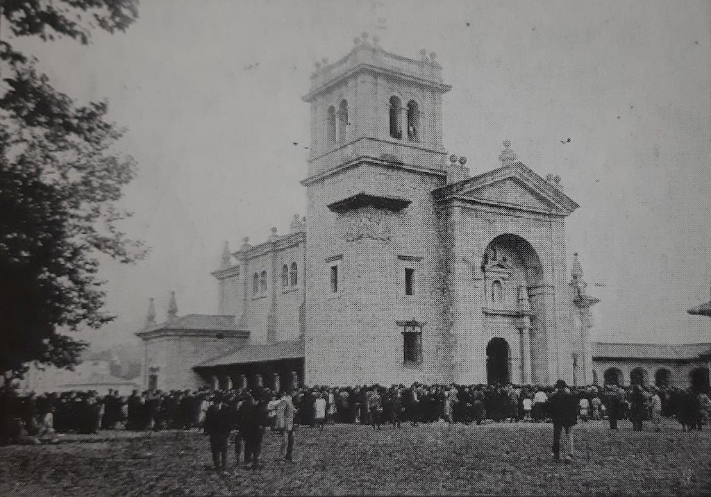 Día de la inauguración de la iglesia parroquial de Los Corrales.