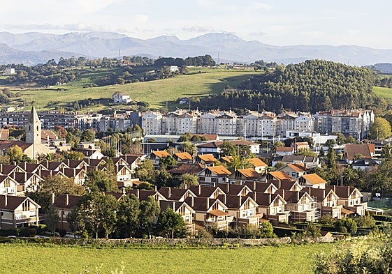 Panorámica del núcleo urbano de Santa Cruz de Bezana, que encabeza la tabla autonómica.