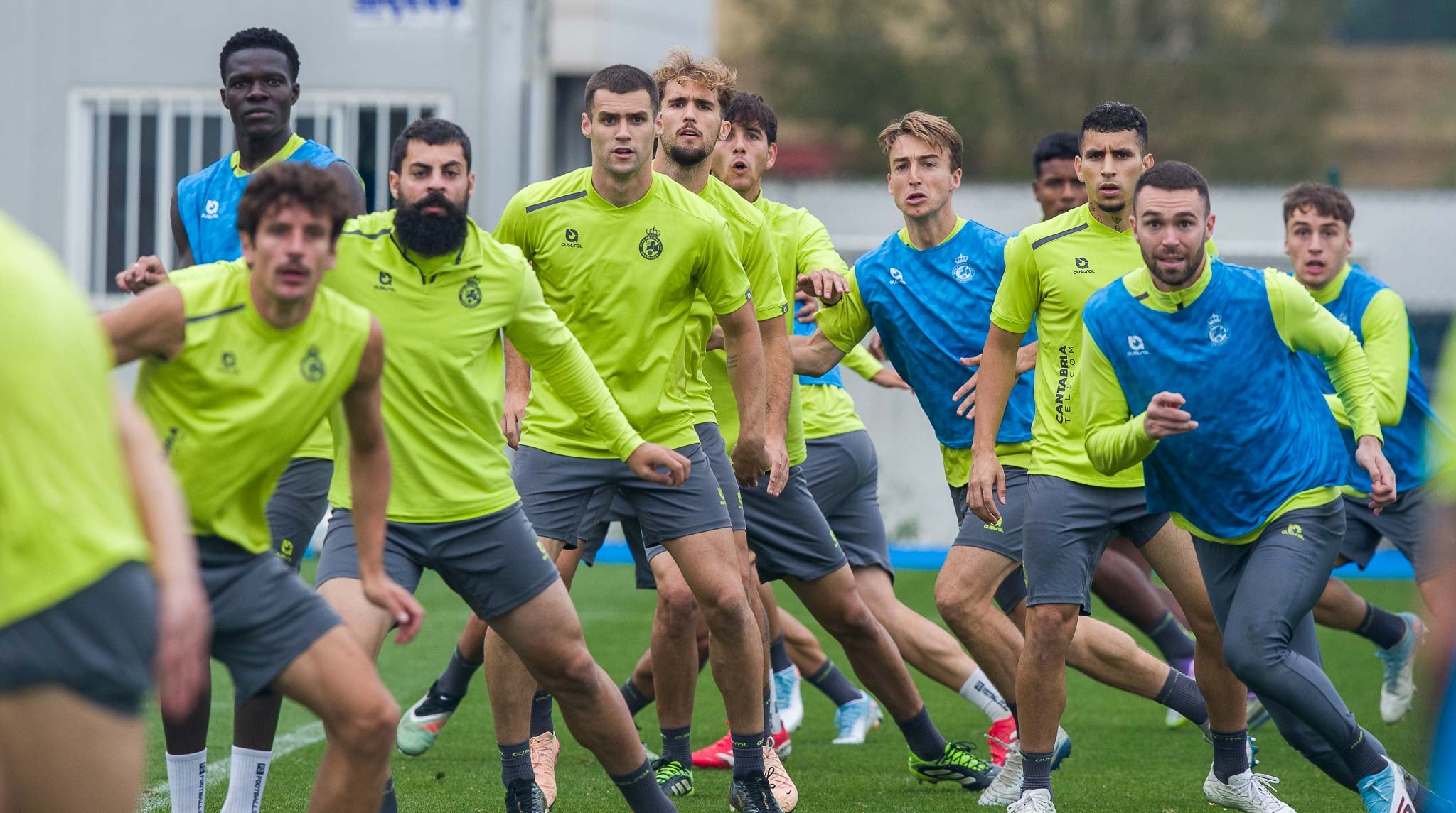 La sesión se centró en ejercicios de defensa y lanzamientos a puerta