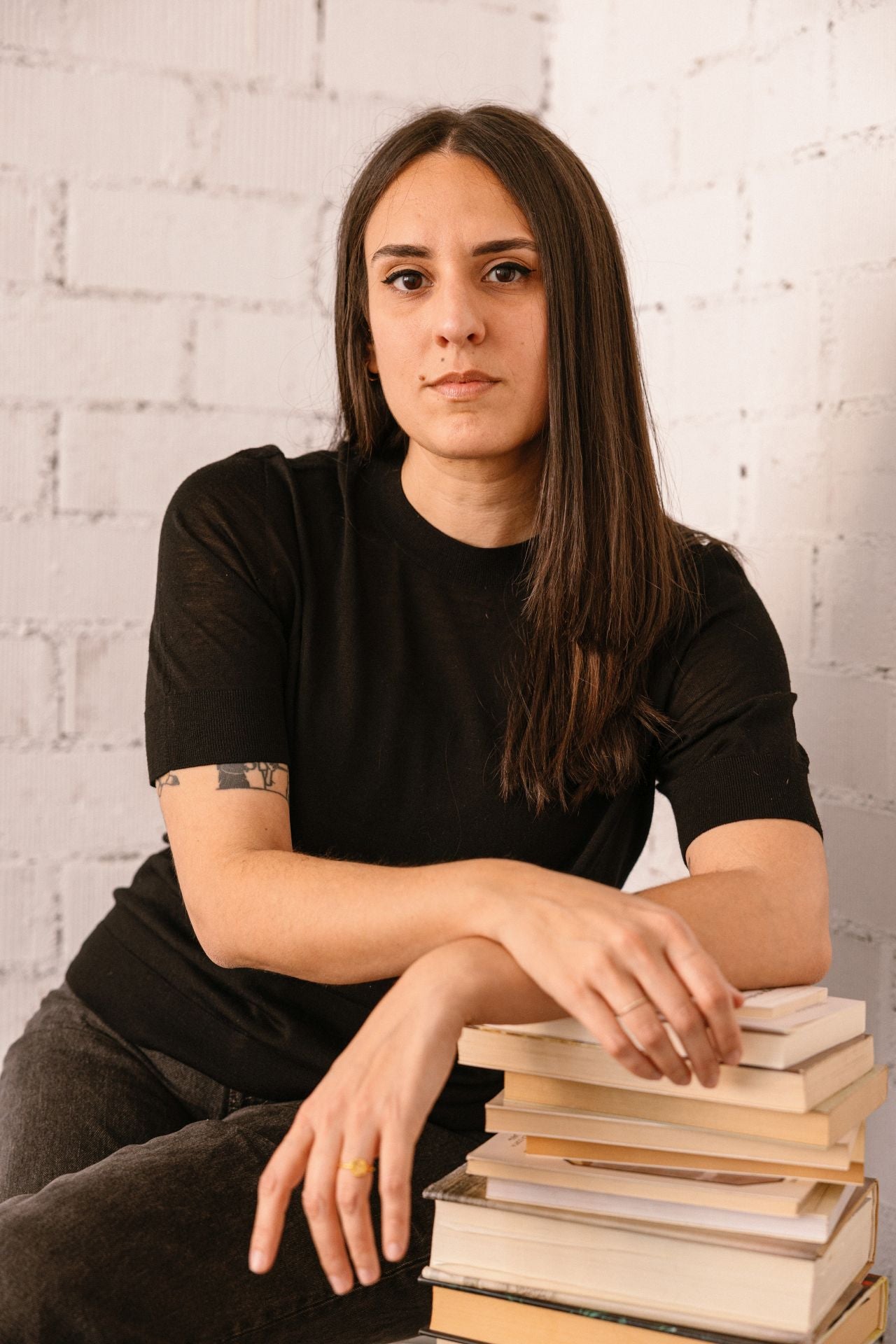 La escritora Lucía Solía Sobral ha dado forma a una novela que evita el maniqueísmo fácil.