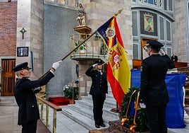 Torrelavega se viste de gala para honrar a la Policía Nacional
