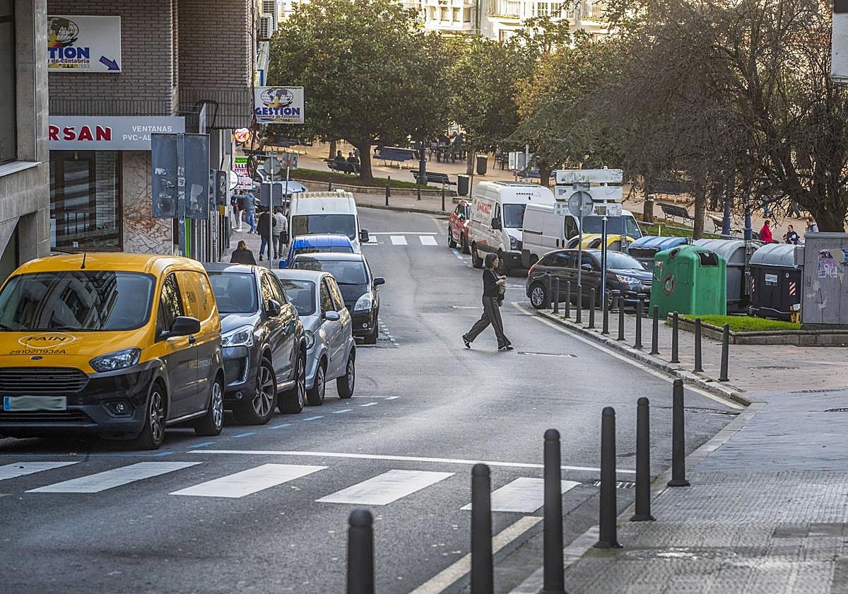 La Cuesta de las Ánimas, en Santander, donde se renovarán aceras, calzada y mobiliario.