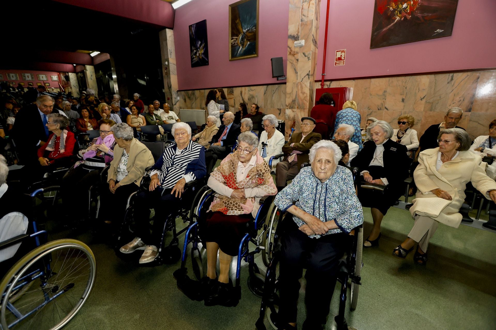 Hasta 153 mayores de la residencia fueron reconocidos este miércoles. 