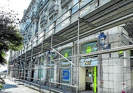 La oficina que Novo Banco tuvo en su día en Santander.